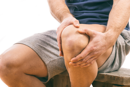 8 potential causes for pain above the kneecap